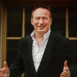 Jonathan Jay, guest on Buy Grow Sell EP80